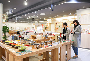 つるおか食文化市場FOODEVER